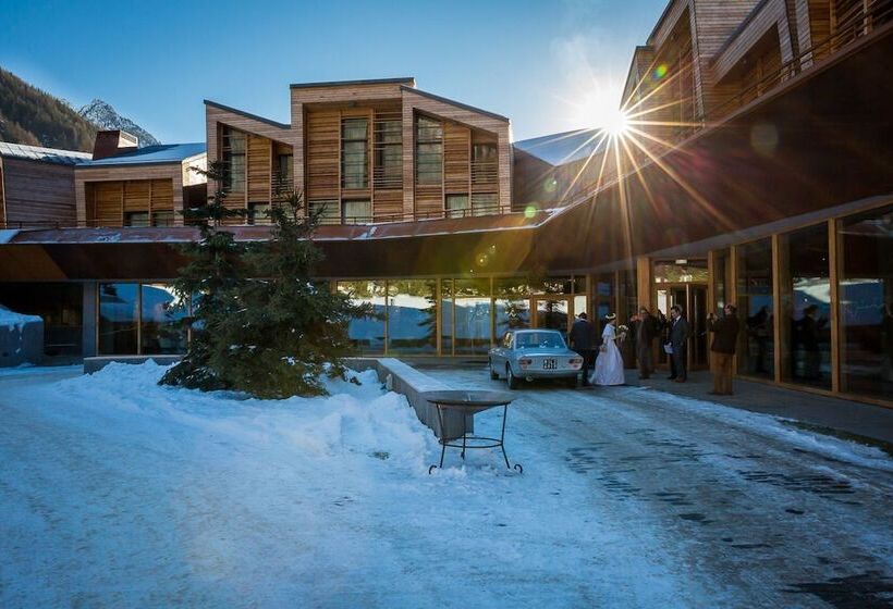 בית מלון כפרי Aethos Monterosa