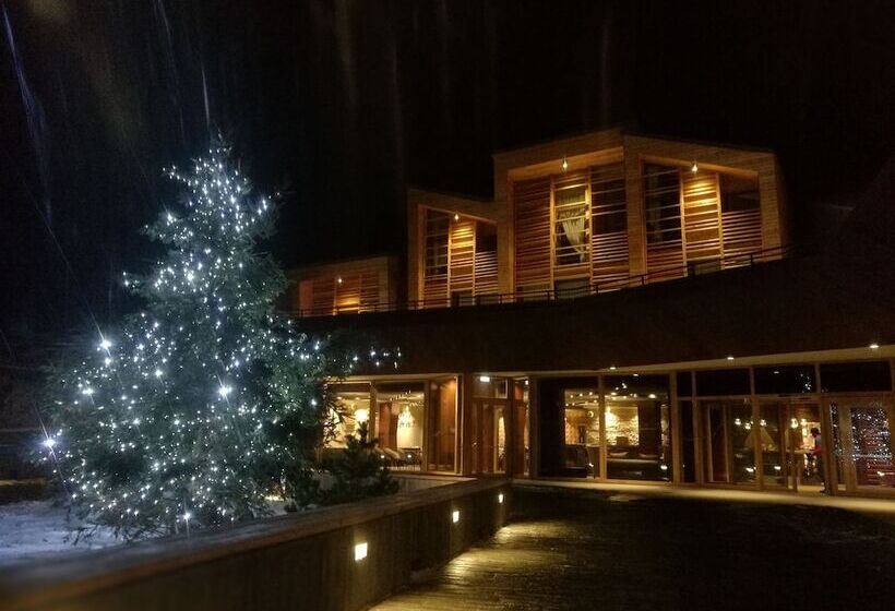 בית מלון כפרי Aethos Monterosa