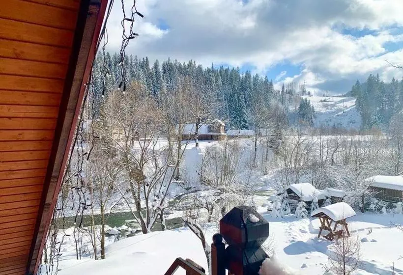 Majatalo Nad Prutom Apartment