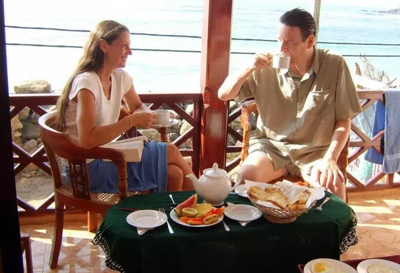 ユースホステル Dhammika