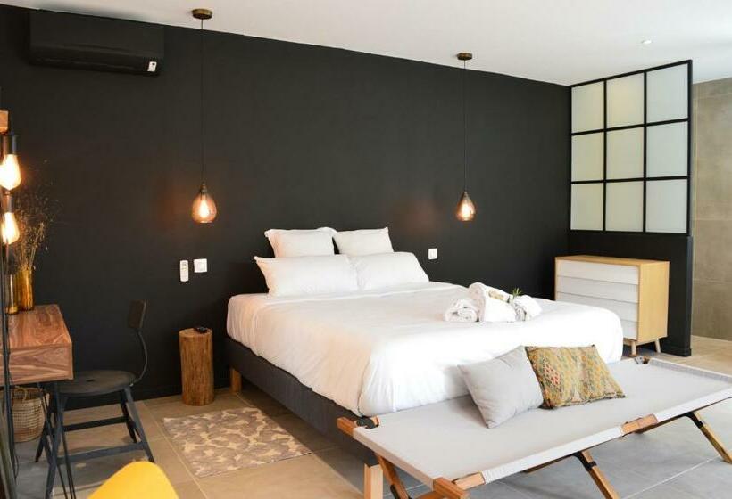 ベッドアンドブレックファースト Les Petites Maisons