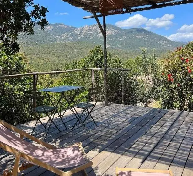 Aamiaismajoitus (B&B) Les Petites Maisons