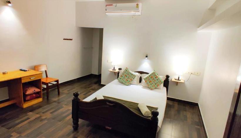 Hotel The French Villa Elite