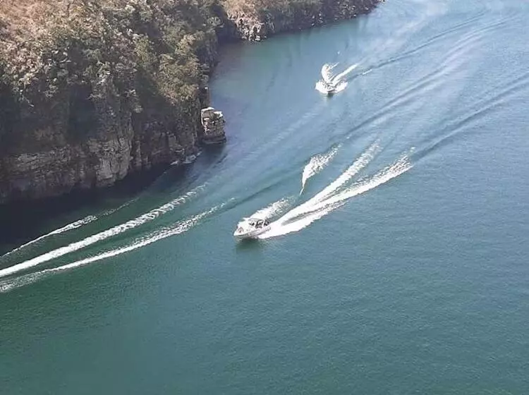 Majatalo Canyon Cascata Eco Parque