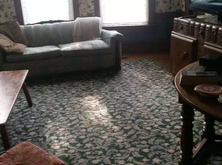 Spahn House Bed And Breakfast