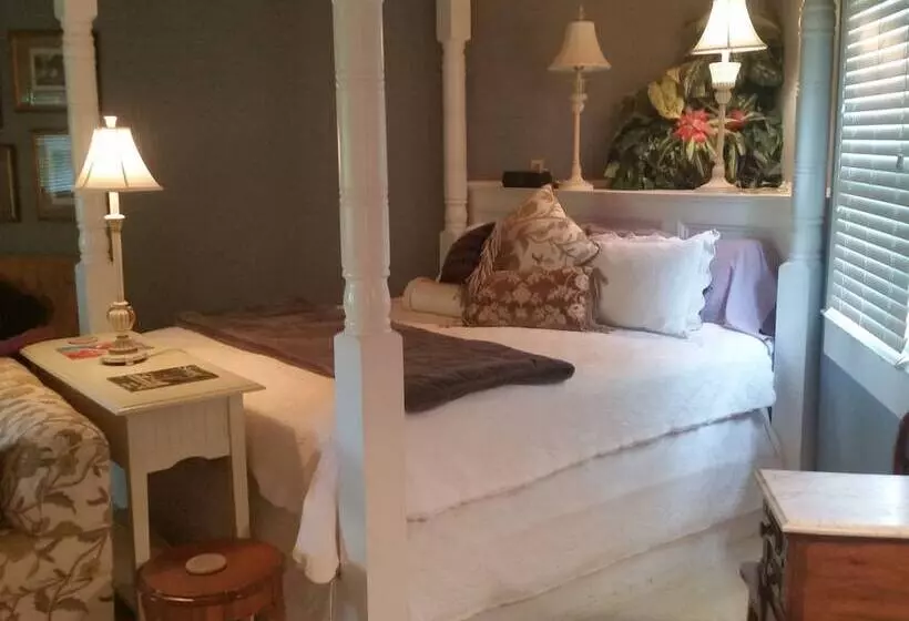 Spahn House Bed And Breakfast