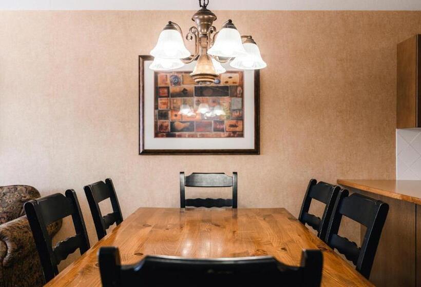 Mountain View Resort And Suites At Fairmont Hot Springs