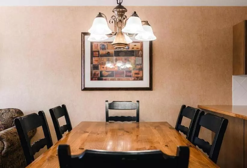 Mountain View Resort And Suites At Fairmont Hot Springs