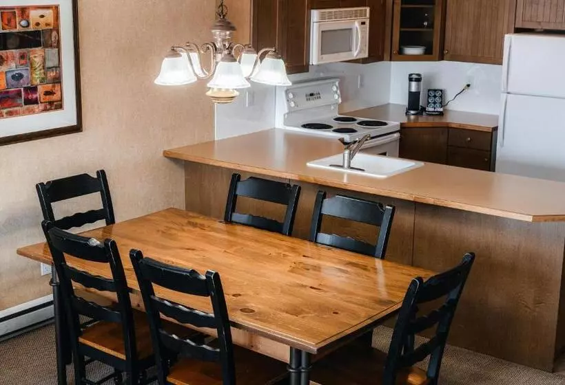 Mountain View Resort And Suites At Fairmont Hot Springs