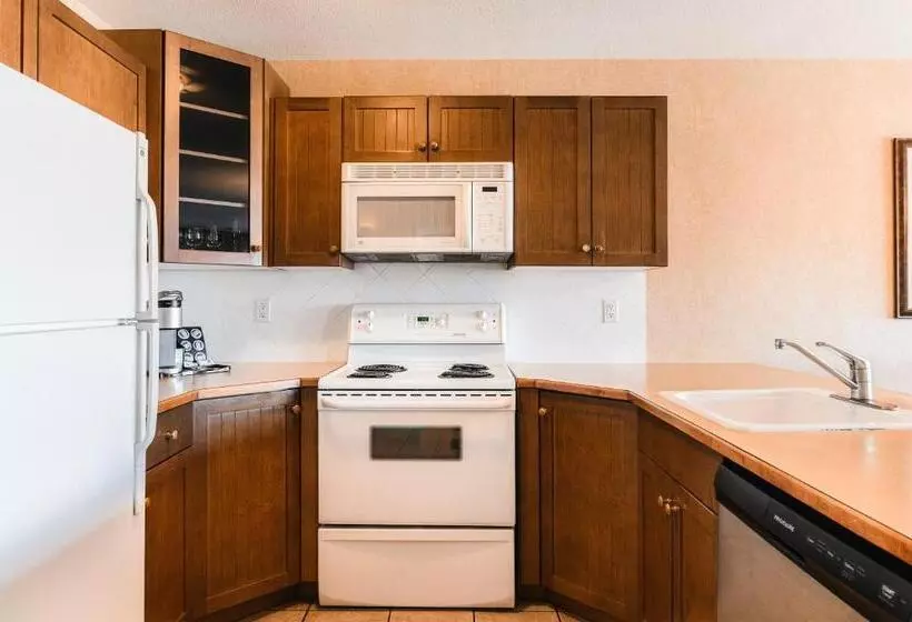 Mountain View Resort And Suites At Fairmont Hot Springs