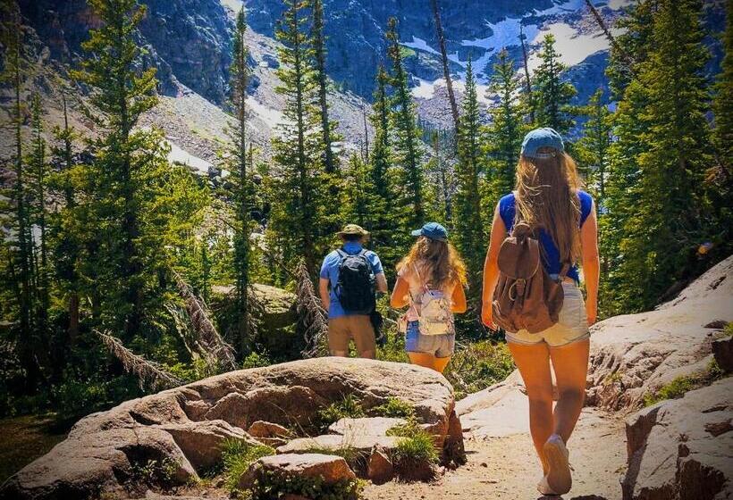 Mountain View Resort And Suites At Fairmont Hot Springs