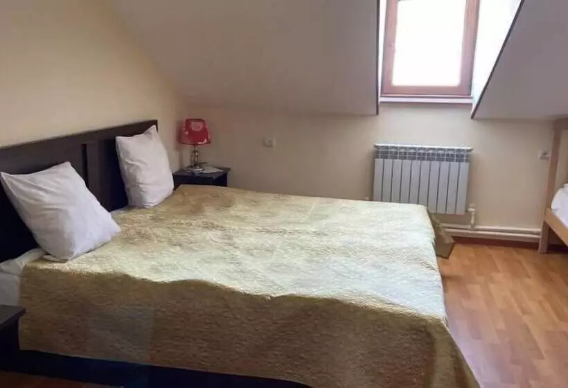 Majatalo Guesthouse M22