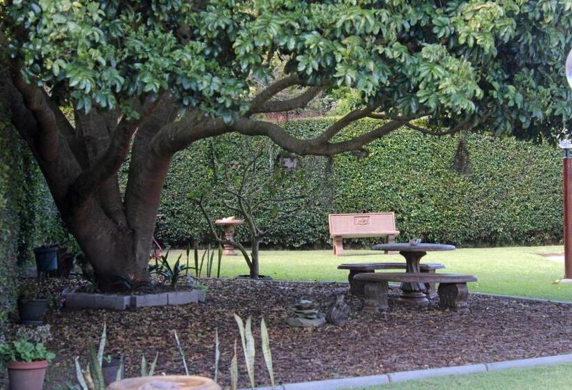 پانسیون Haven On Hoopoe