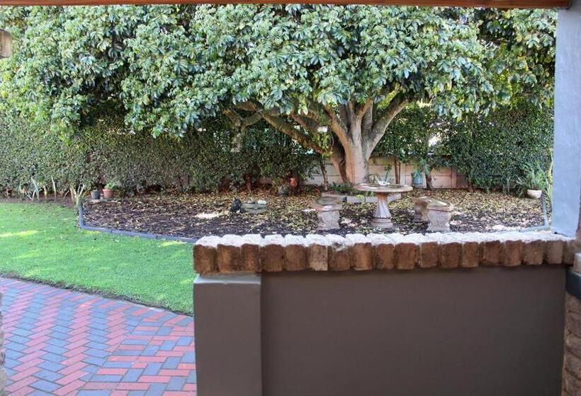 پانسیون Haven On Hoopoe