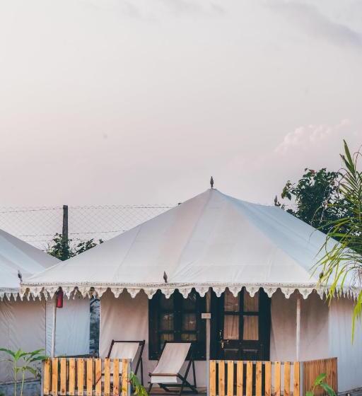 אתר נופש Rawai Luxury Tents Pushkar
