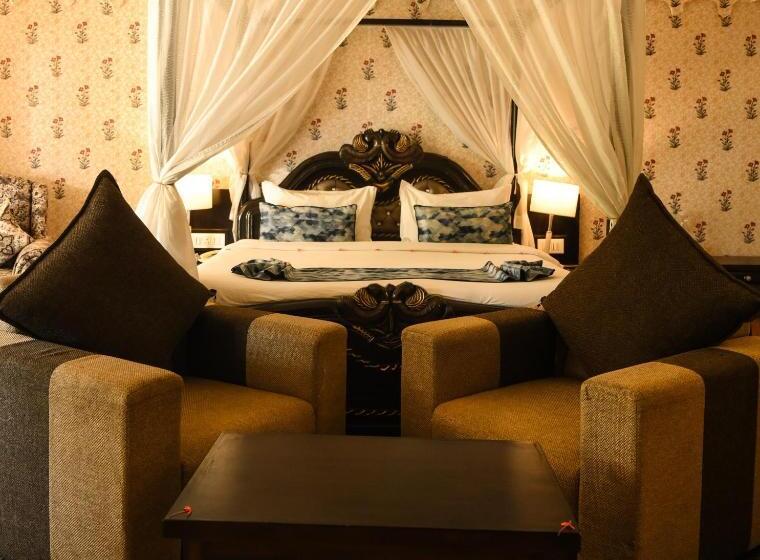 אתר נופש Rawai Luxury Tents Pushkar