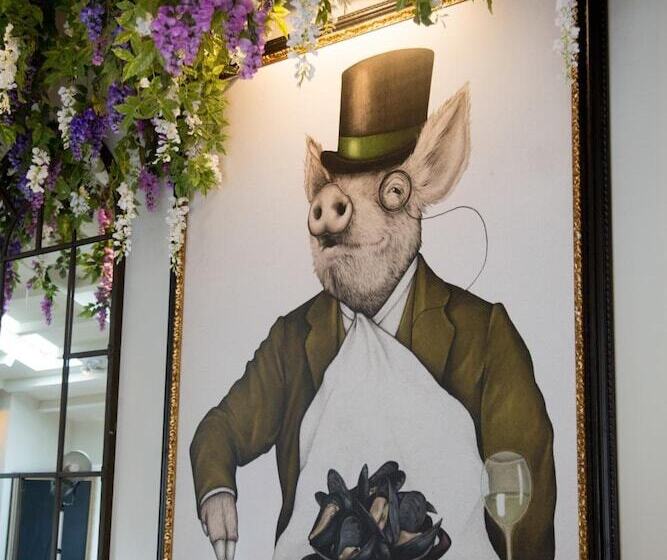 Hotel The Impeccable Pig
