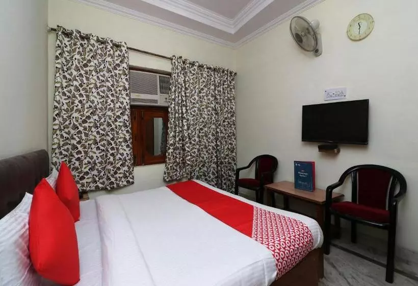 Oyo 6073 Hotel K M B