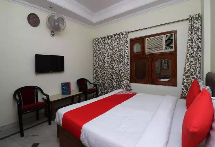 Oyo 6073 Hotel K M B