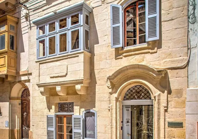 پانسیون The 3cities Auberge