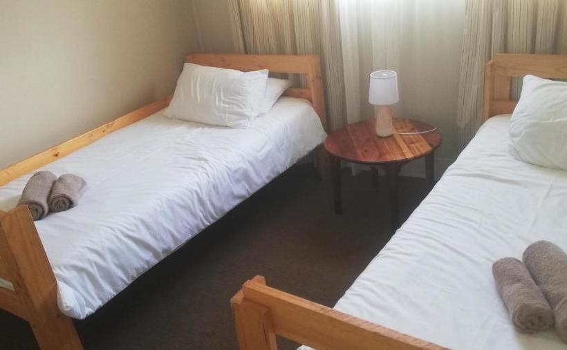 Общежитие Eden Country Inn