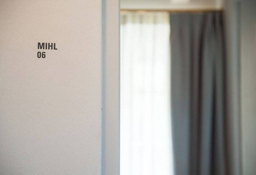 Bed and Breakfast 1477 Reichhalter