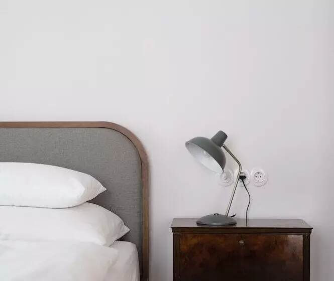 ベッドアンドブレックファースト 1477 Reichhalter