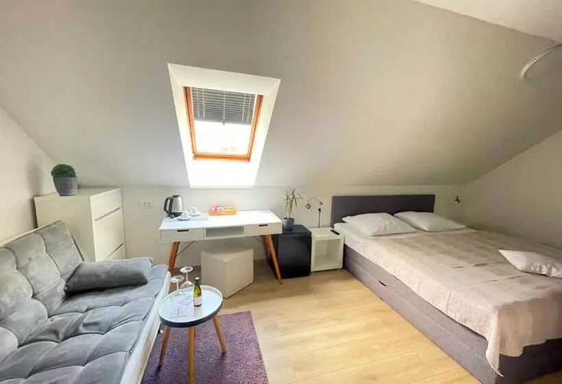 Aamiaismajoitus (B&B) Gostisce Sovdat