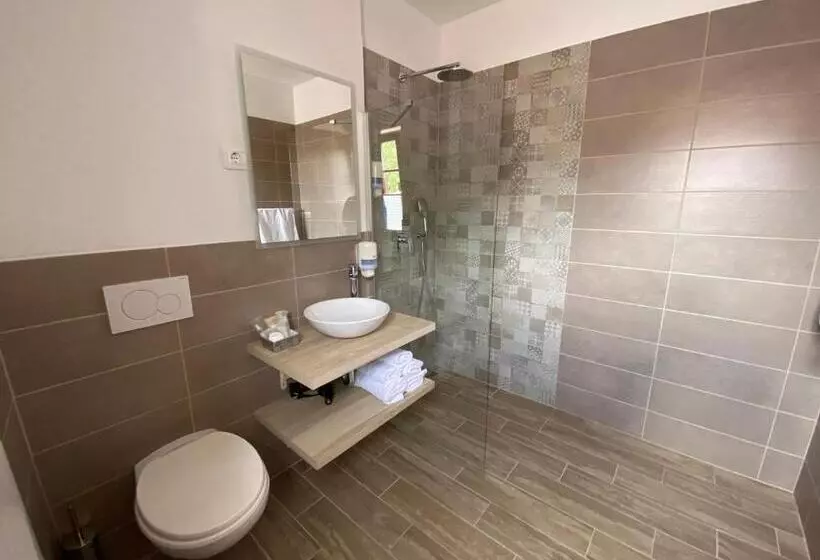 Aamiaismajoitus (B&B) Gostisce Sovdat