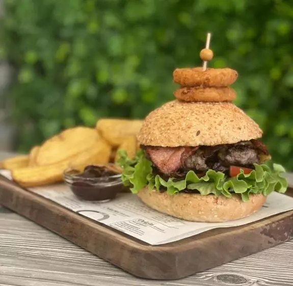 Aamiaismajoitus (B&B) Gostisce Sovdat