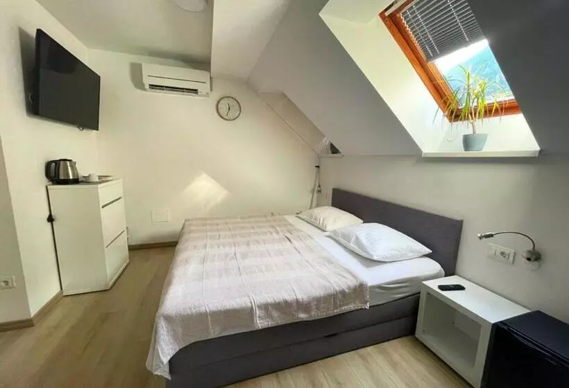 Aamiaismajoitus (B&B) Gostisce Sovdat