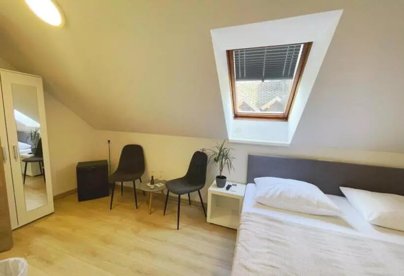 Aamiaismajoitus (B&B) Gostisce Sovdat