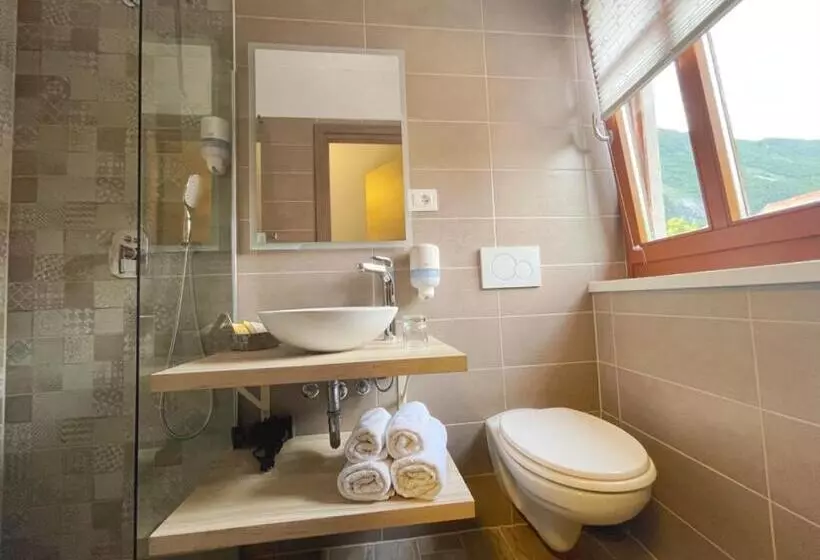 Aamiaismajoitus (B&B) Gostisce Sovdat