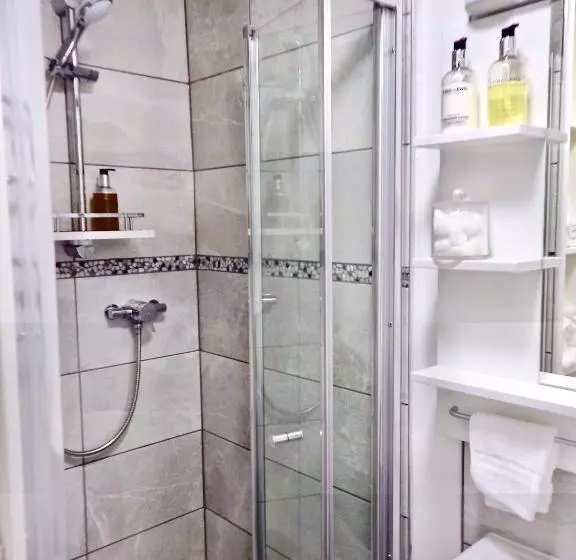 Aamiaismajoitus (B&B) Merton Villa