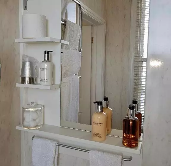 Aamiaismajoitus (B&B) Merton Villa