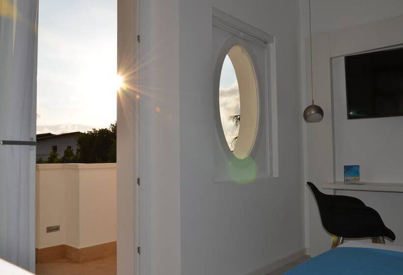 ベッドアンドブレックファースト Centurio Luxury Rooms