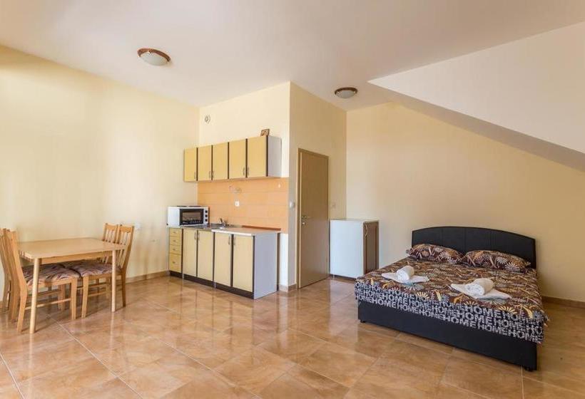 پانسیون City Center Apartment