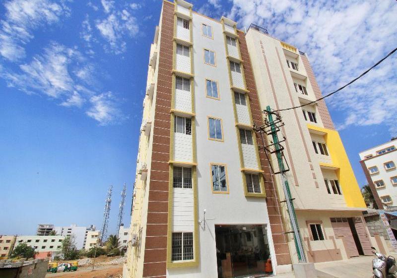 Hotel Oyo 11730 Maruthi Global