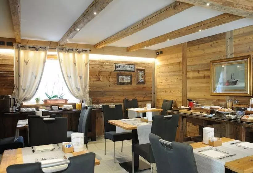 Majatalo L'abri Des Amis