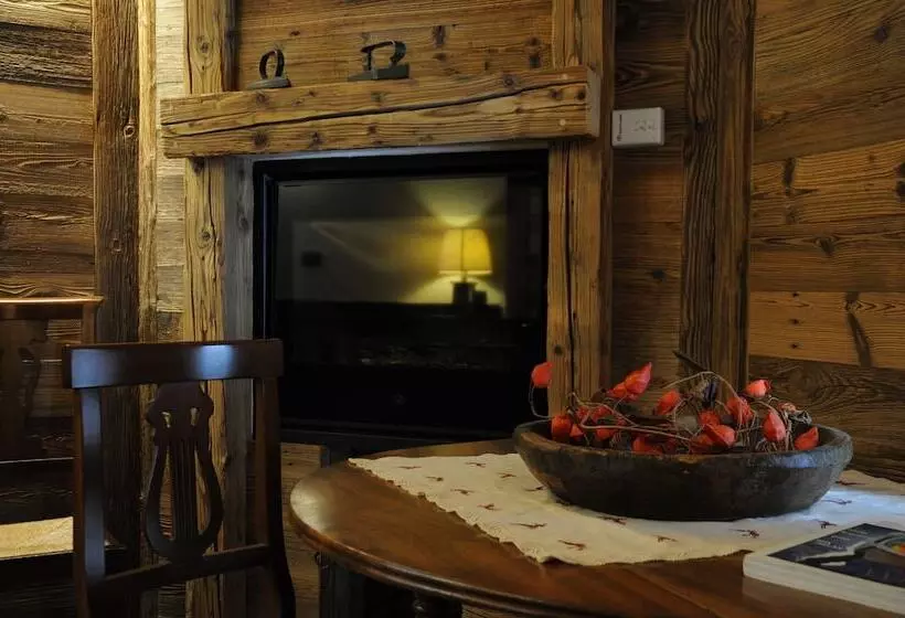 Majatalo L'abri Des Amis