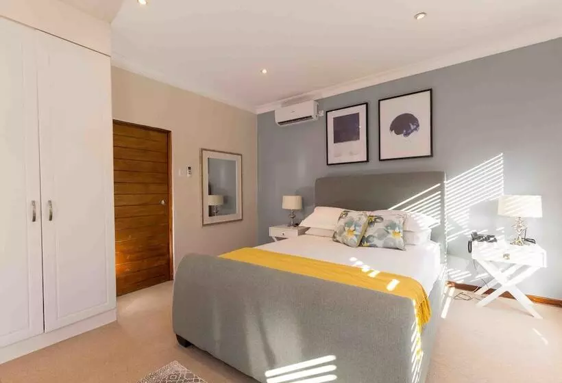 پانسیون The Studio Guest House