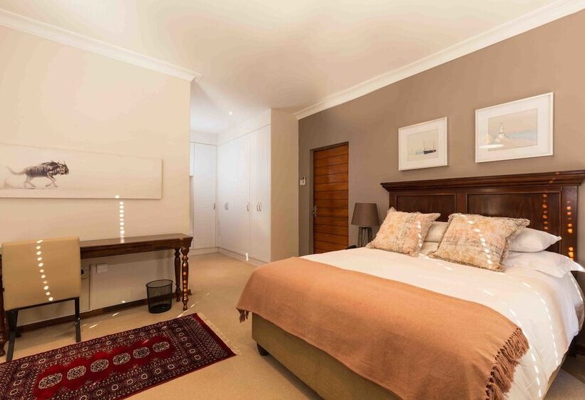 پانسیون The Studio Guest House