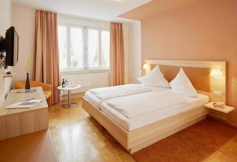 Retkeilymaja Gasthaus Weinstube Wehinger