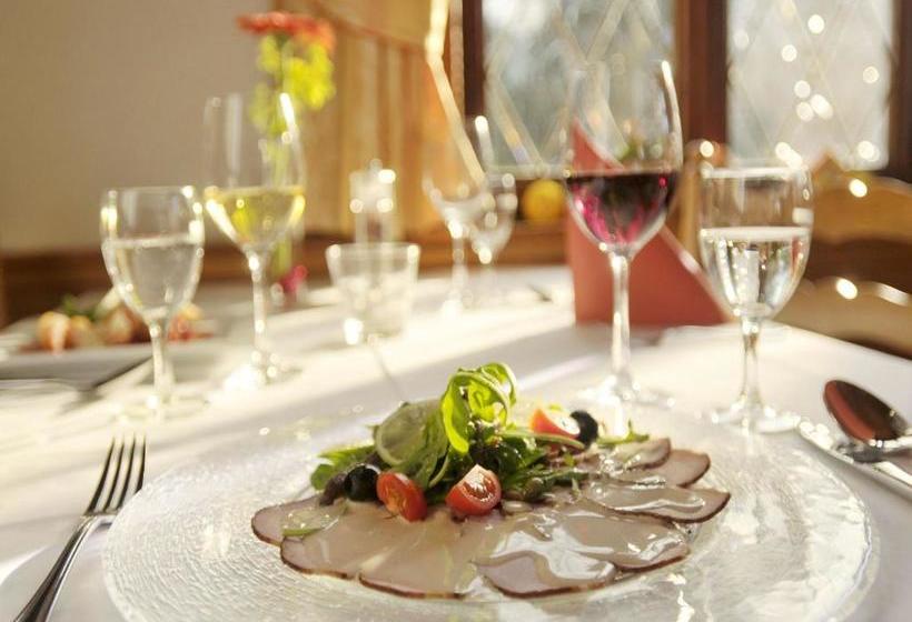 ユースホステル Gasthaus Weinstube Wehinger