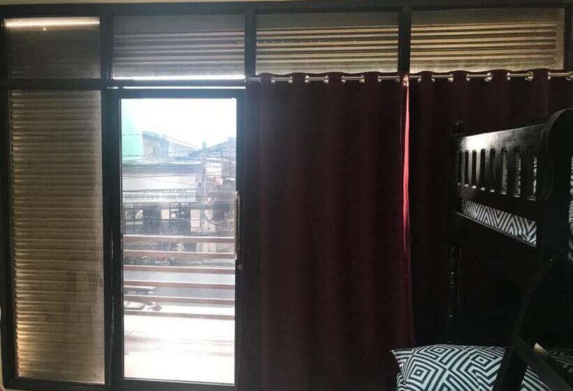 Albergue Rv3 Transient House