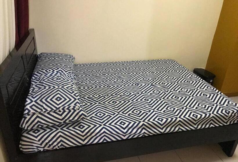 Hostel Rv3 Transient House