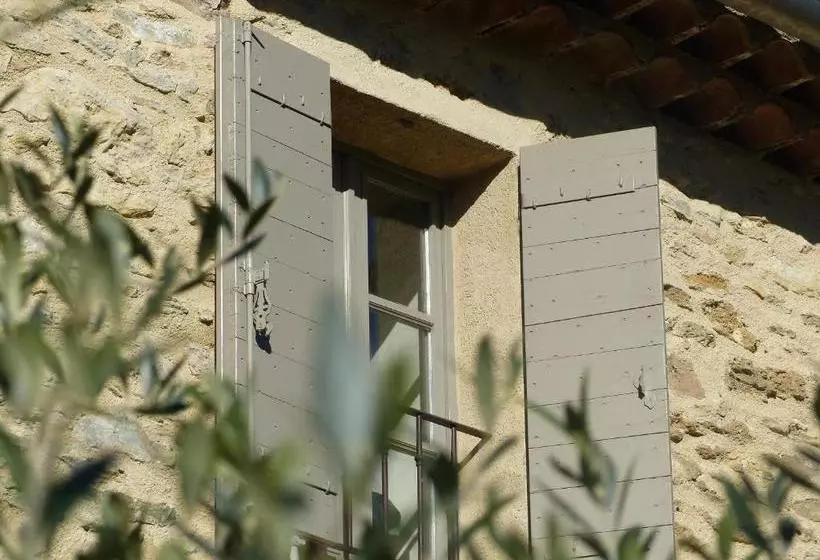 Aamiaismajoitus (B&B) Mas De Longuefeuille