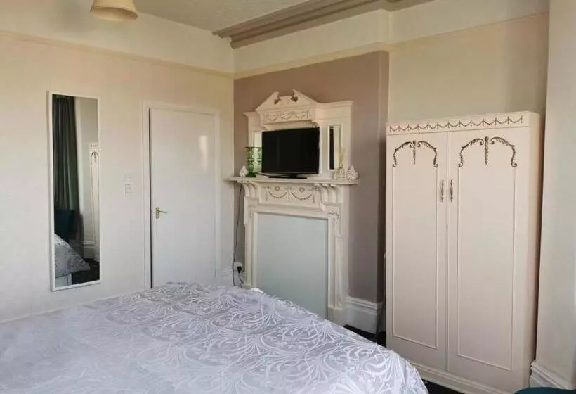 Majatalo Athol Park Guest House