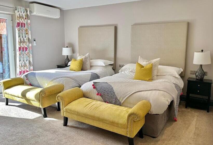 리조트 Grange Farm Park