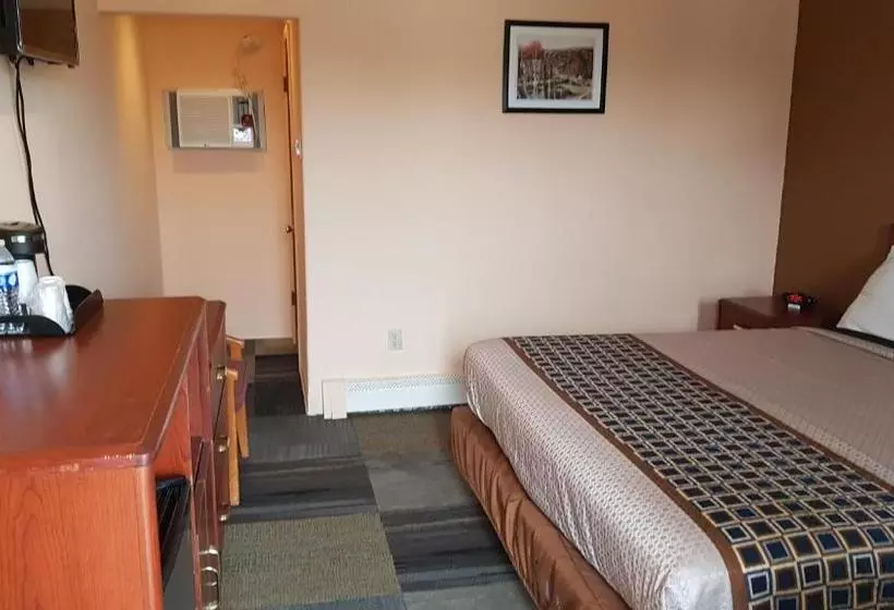 Greenway Motel